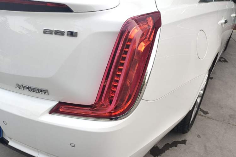 Used Cadillac XTS 2018 28T Tech Edition Right Rear Taillight