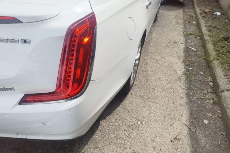 Used Cadillac XTS 2018 28T Elite Edition Right Rear Taillight