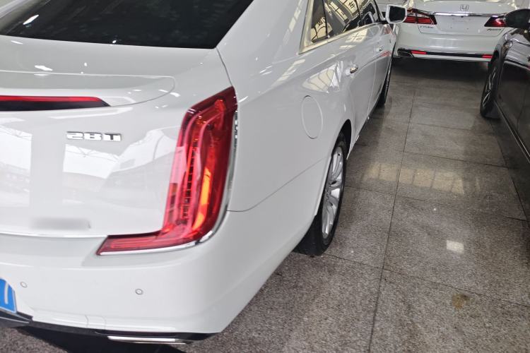 Used Cadillac XTS 2018 28T Tech Edition Right Rear Taillight