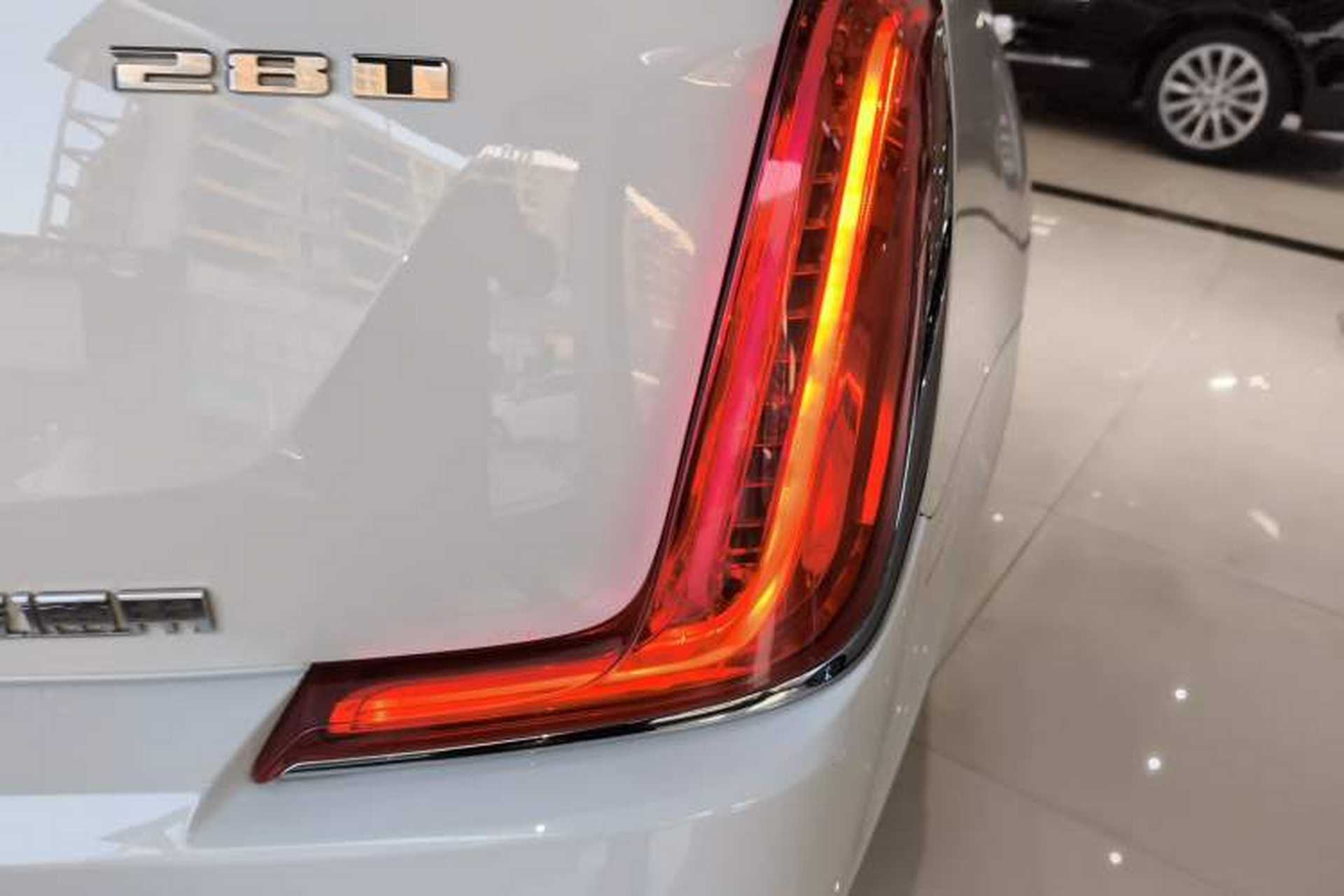 Used Cadillac XTS 2018 28T Elite Edition Right Rear Taillight
