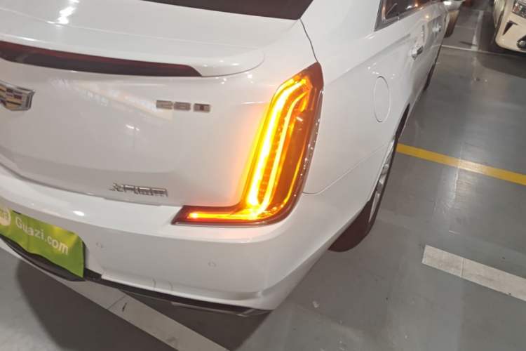 Used Cadillac XTS 2018 28T Tech Edition Right Rear Taillight