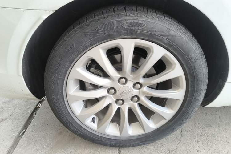 Used Cadillac XTS 2018 28T Tech Edition Right Rear Wheel Hub