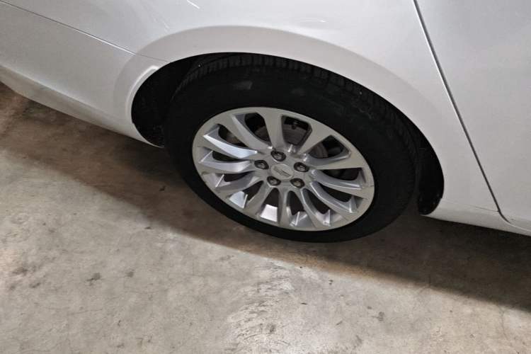 Used Cadillac XTS 2018 28T Tech Edition Right Rear Wheel Hub