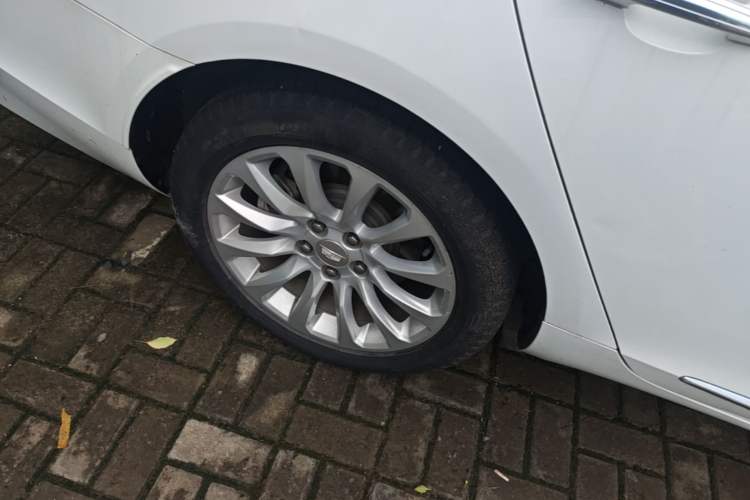 Used Cadillac XTS 2018 28T Tech Edition Right Rear Wheel Hub