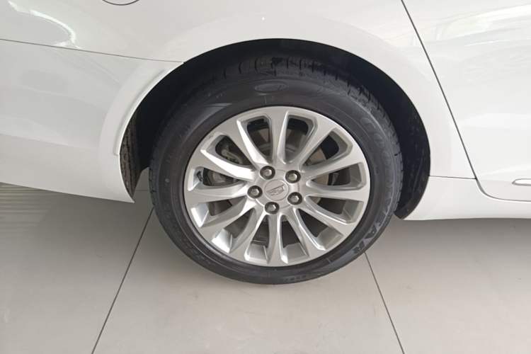 Used Cadillac XTS 2018 28T Tech Edition Right Rear Wheel Hub