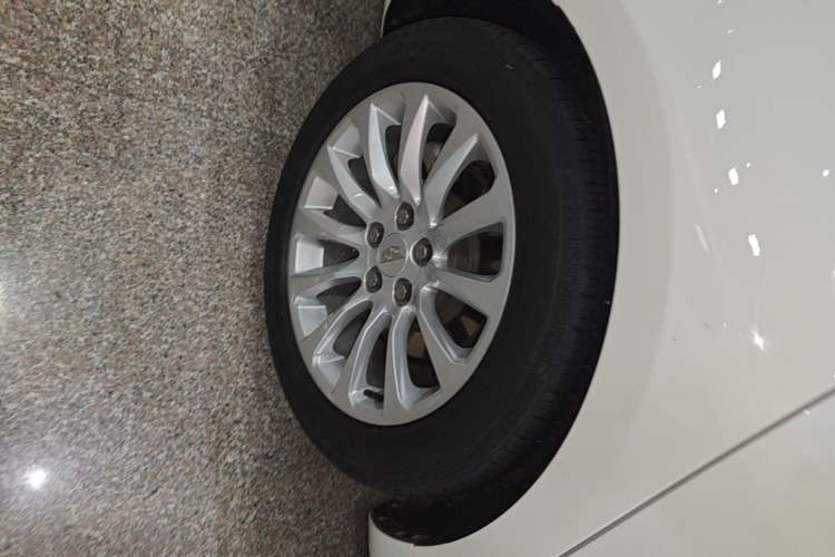 Used Cadillac XTS 2018 28T Tech Edition Right Rear Wheel Hub