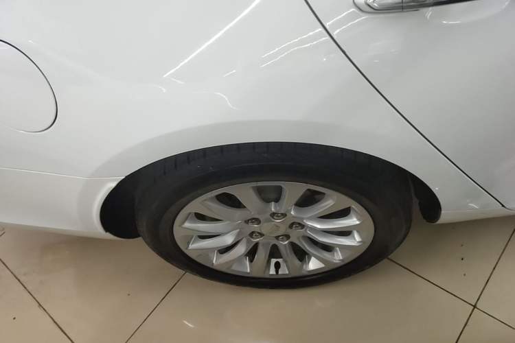Used Cadillac XTS 2018 28T Elite Edition Right Rear Wheel Hub