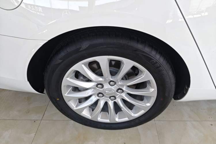 Used Cadillac XTS 2018 28T Tech Edition Right Rear Wheel Hub