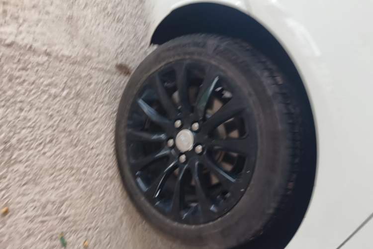 Used Cadillac XTS 2018 28T Elite Edition Right Rear Wheel Hub