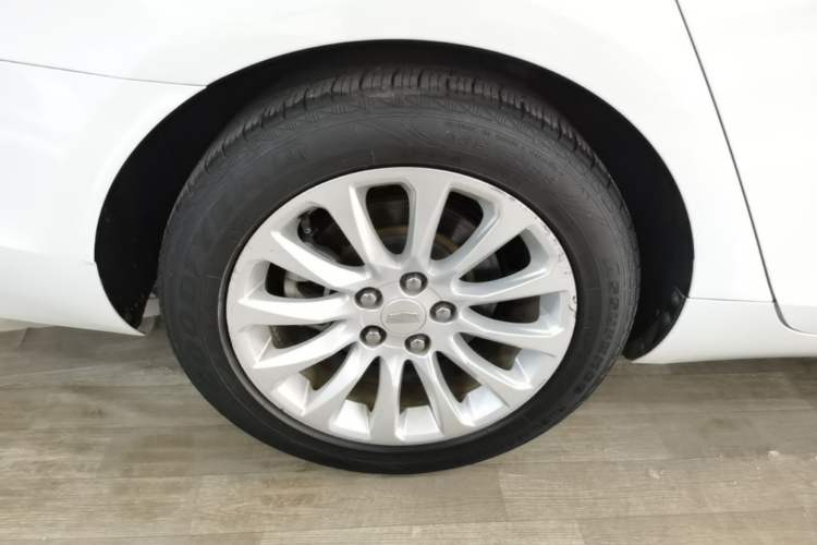 Used Cadillac XTS 2018 28T Tech Edition Right Rear Wheel Hub