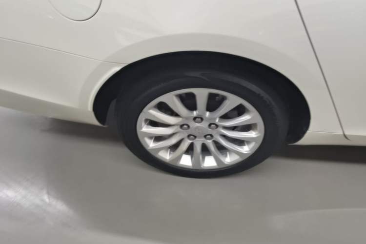 Used Cadillac XTS 2018 28T Tech Edition Right Rear Wheel Hub