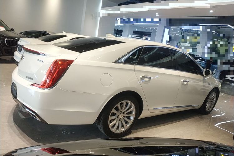 Used Cadillac XTS 2018 28T Elite Edition Right Side