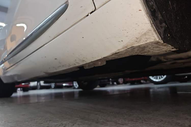 Used Cadillac XTS 2018 28T Tech Edition Right Side Sill