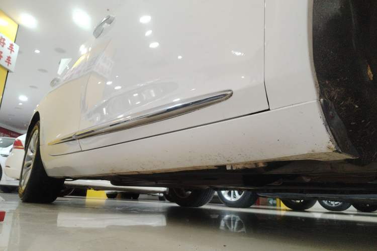 Used Cadillac XTS 2018 28T Tech Edition Right Side Sill
