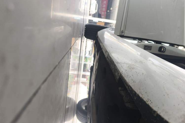 Used Cadillac XTS 2018 28T Tech Edition Right Side Sill