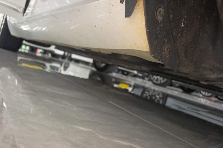 Used Cadillac XTS 2018 28T Tech Edition Right Side Sill