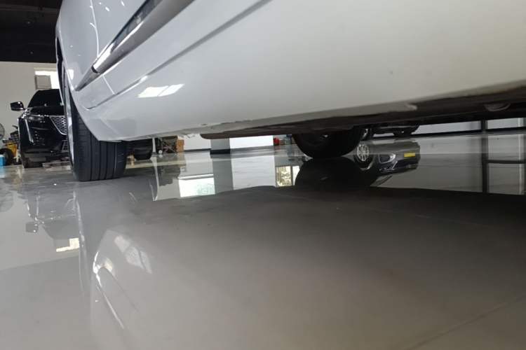 Used Cadillac XTS 2018 28T Tech Edition Right Side Sill