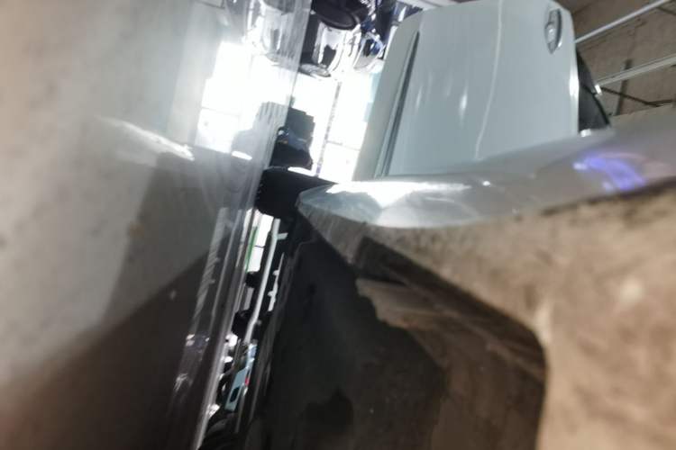 Used Cadillac XTS 2018 28T Elite Edition Right Side Sill
