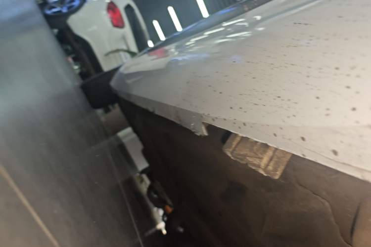 Used Cadillac XTS 2018 28T Tech Edition Right Side Sill