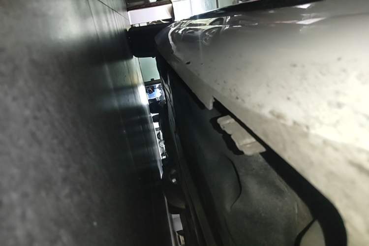 Used Cadillac XTS 2018 28T Tech Edition Right Side Sill
