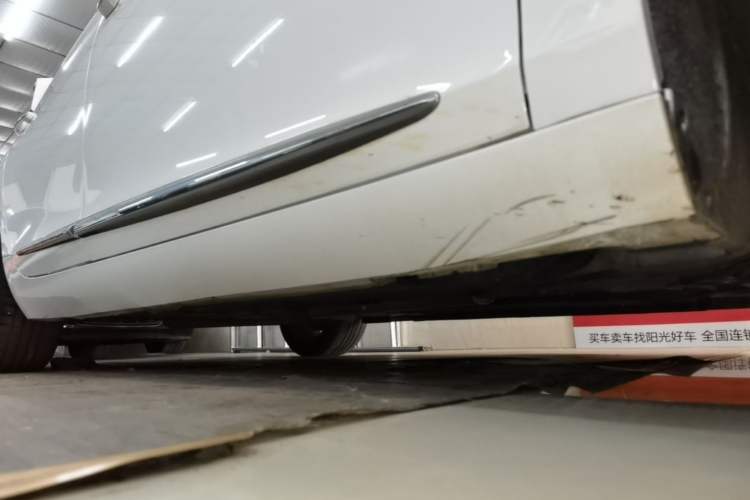 Used Cadillac XTS 2018 28T Tech Edition Right Side Sill