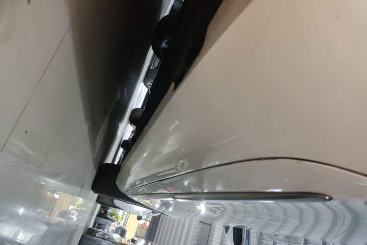 Used Cadillac XTS 2018 28T Tech Edition Right Side Sill