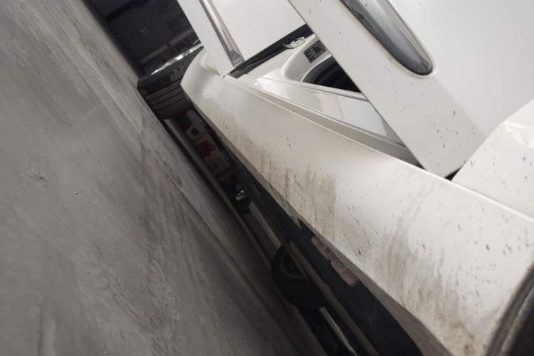 Used Cadillac XTS 2018 28T Tech Edition Right Side Sill