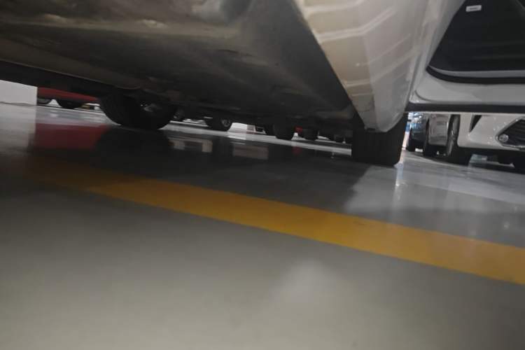Used Cadillac XTS 2018 28T Tech Edition Right Side Sill