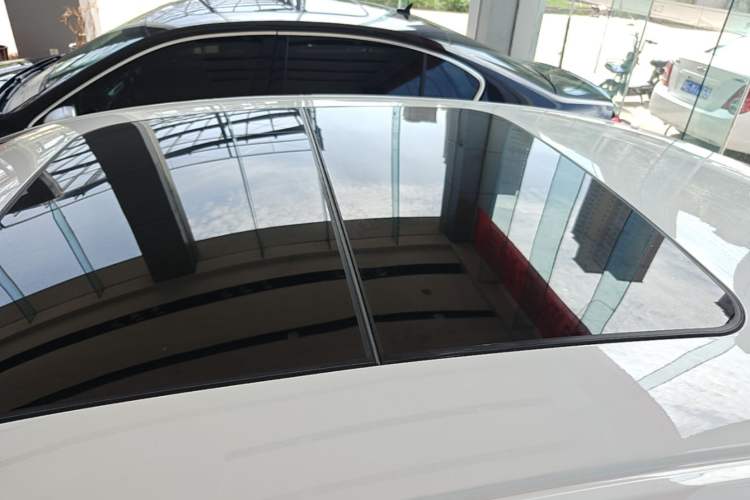 Used Cadillac XTS 2018 28T Elite Edition Roof