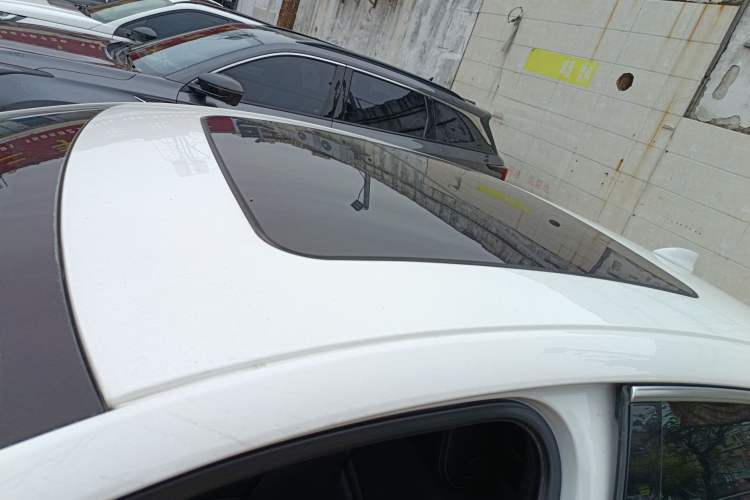 Used Cadillac XTS 2018 28T Tech Edition Roof