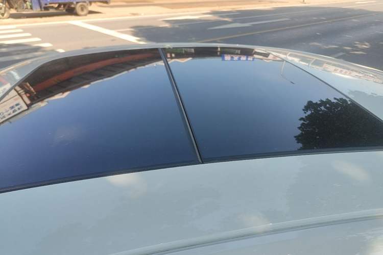 Used Cadillac XTS 2018 28T Elite Edition Roof