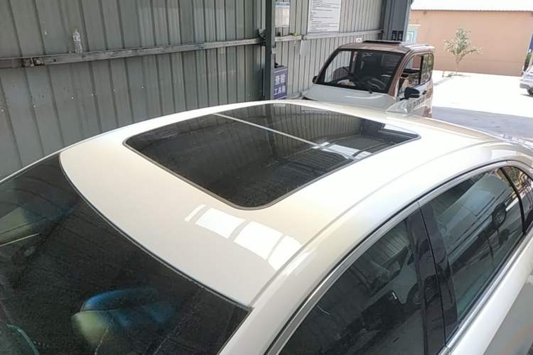 Used Cadillac XTS 2018 28T Elite Edition Roof