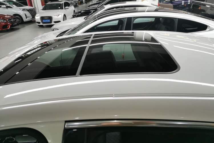 Used Cadillac XTS 2018 28T Tech Edition Roof