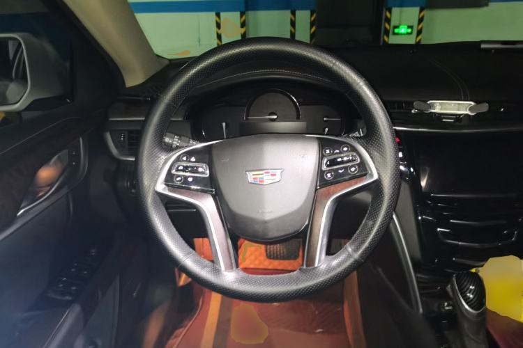 Used Cadillac XTS 2018 28T Luxury Edition Steering Wheel
