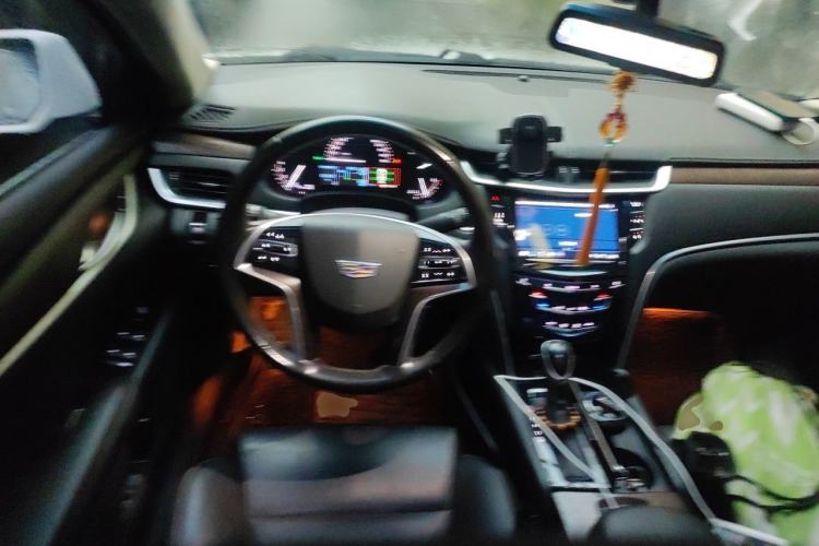 Used Cadillac XTS 2018 28T Elite Edition Steering Wheel