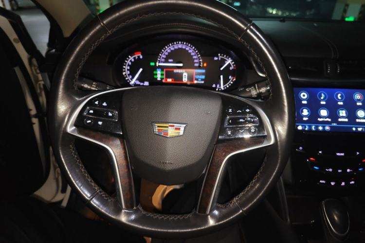 Used Cadillac XTS 2018 28T Elite Edition Steering Wheel
