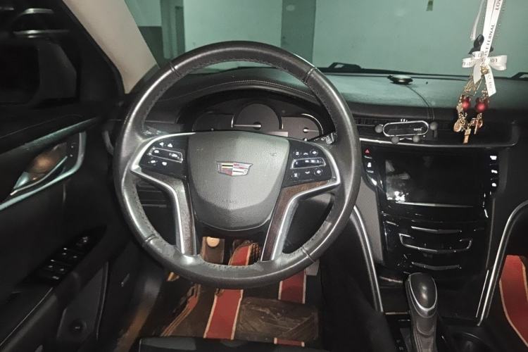 Used Cadillac XTS 2018 28T Elite Edition Steering Wheel