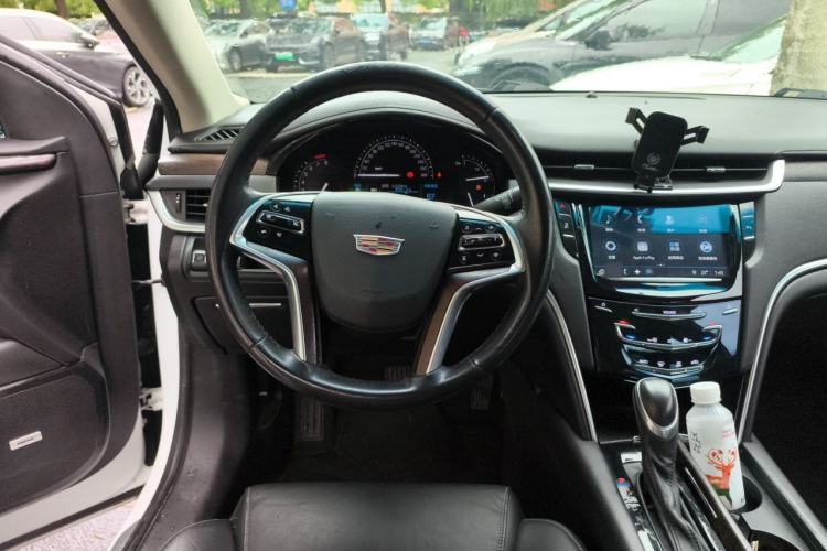 Used Cadillac XTS 2018 28T Elite Edition Steering Wheel