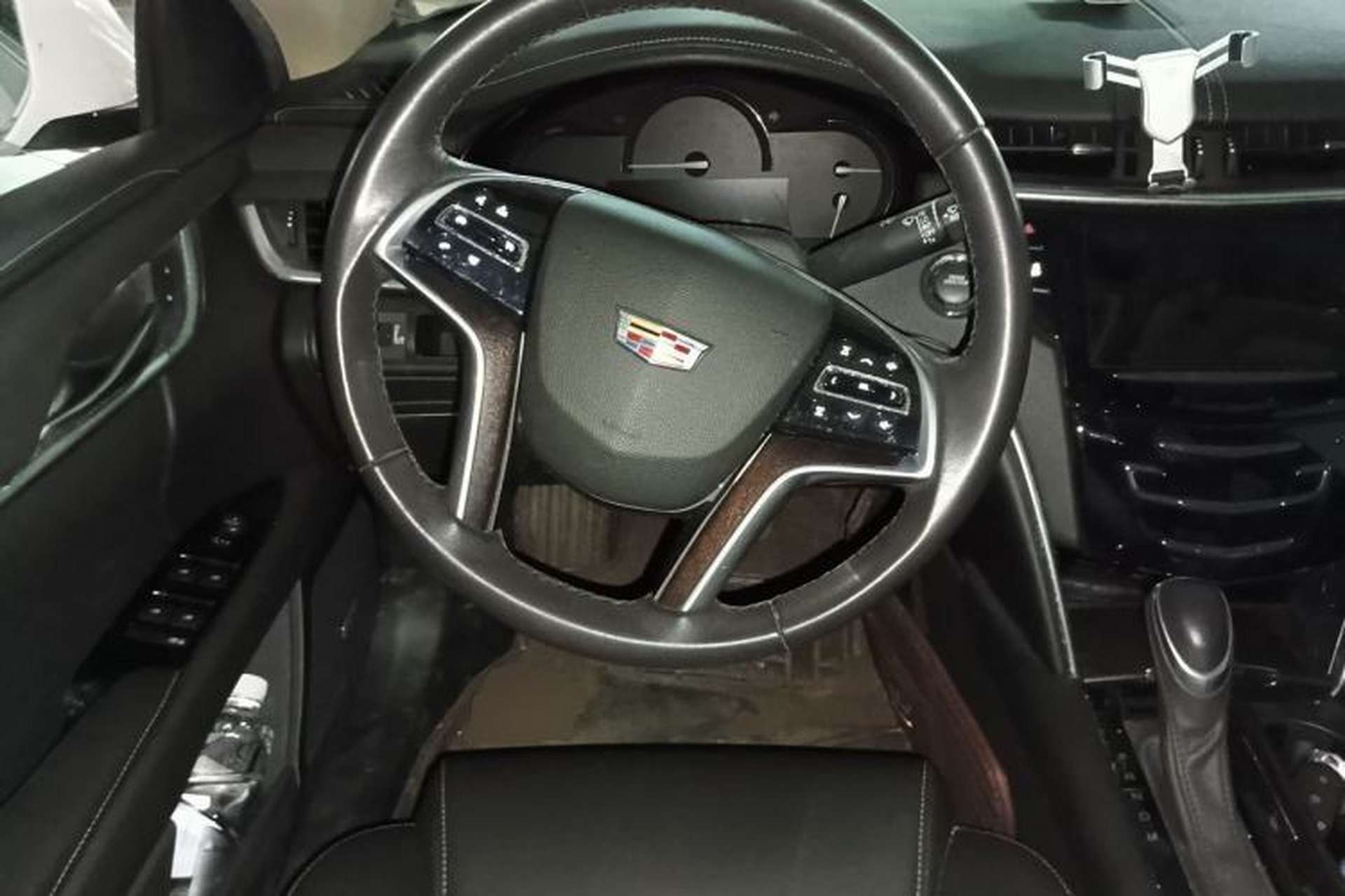 Used Cadillac XTS 2018 28T Tech Edition Steering Wheel