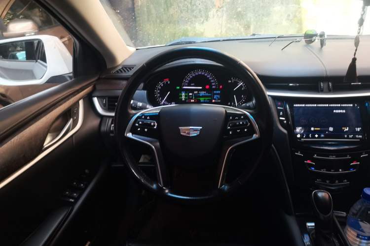 Used Cadillac XTS 2018 28T Elite Edition Steering Wheel
