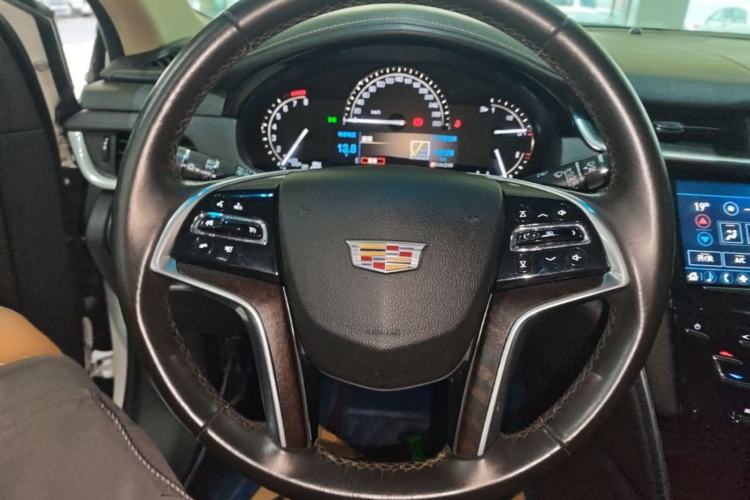 Used Cadillac XTS 2018 28T Tech Edition Steering Wheel