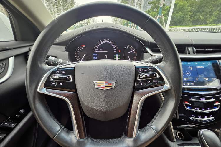Used Cadillac XTS 2018 28T Tech Edition Steering Wheel