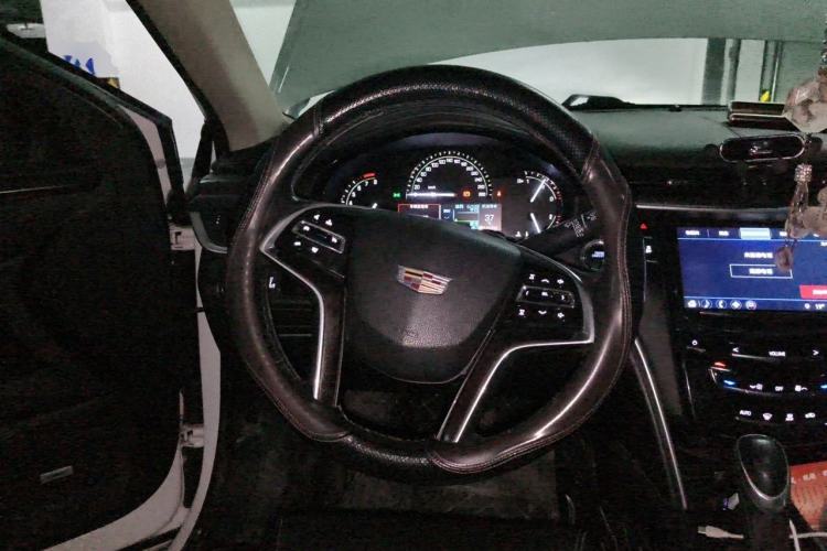 Used Cadillac XTS 2018 28T Elite Edition Steering Wheel