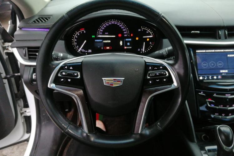 Used Cadillac XTS 2018 28T Tech Edition Steering Wheel