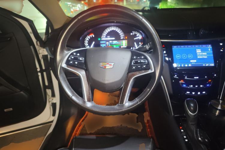 Used Cadillac XTS 2018 28T Elite Edition Steering Wheel