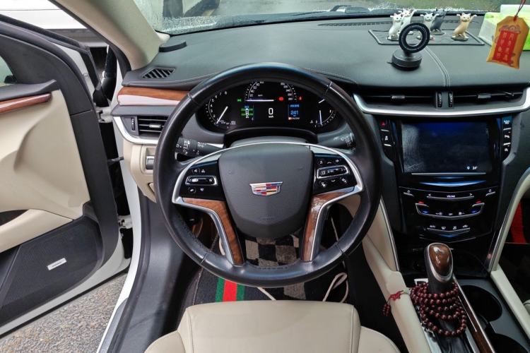 Used Cadillac XTS 2018 28T Elite Edition Steering Wheel