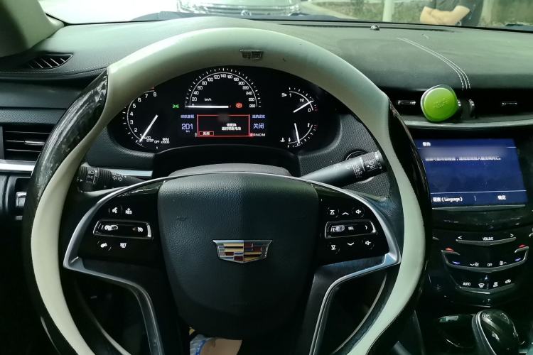 Used Cadillac XTS 2018 28T Tech Edition Steering Wheel