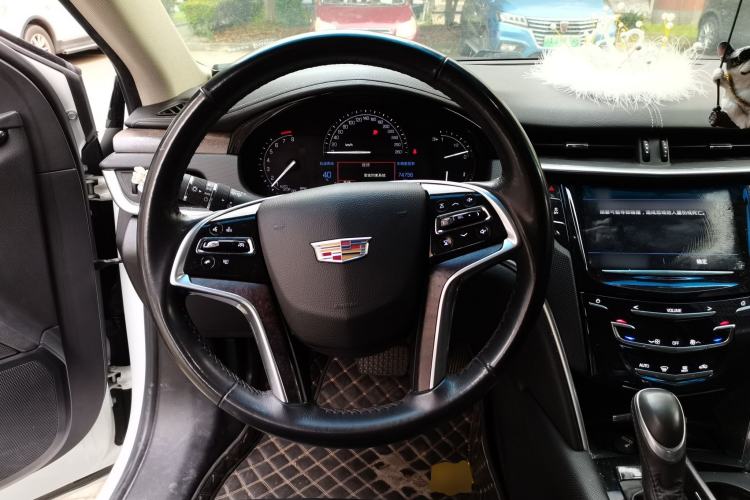 Used Cadillac XTS 2018 28T Elite Edition Steering Wheel