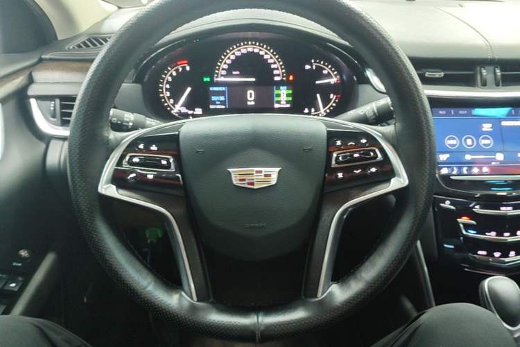 Used Cadillac XTS 2018 28T Elite Edition Steering Wheel