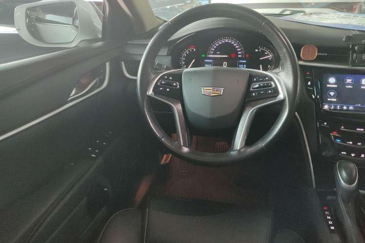 Used Cadillac XTS 2018 28T Tech Edition Steering Wheel